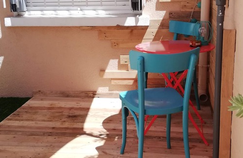 La Seyne-sur-Mer Apartment | The Cabanon from the Pas du Loup
