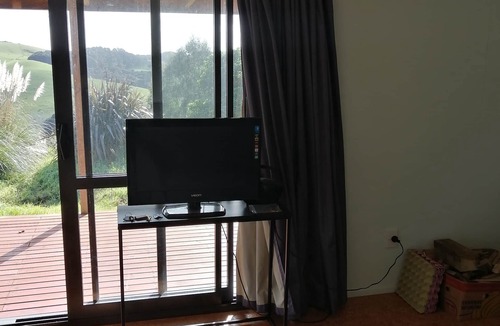 Te Arai Apartment | The cabins with 50 acres of private bush