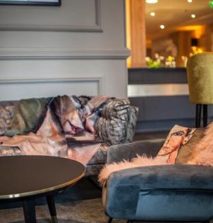 Noeux-les-Mines Hotel | The Originals Boutique, La Maison Rouge, Lens Ouest
