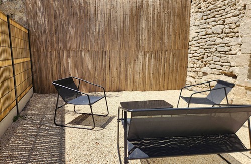 Doue-la-Fontaine Apartment | The Volupté Suite - Luxury, calm and romance with private sauna and Jacuzzi