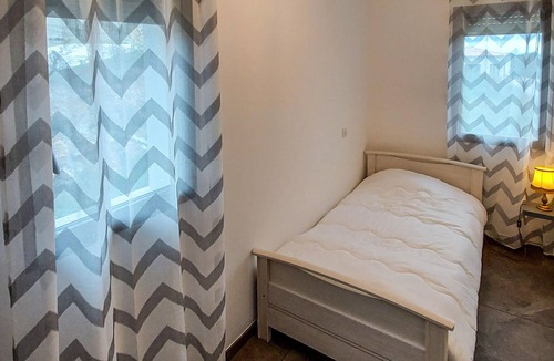 Taglio-Isolaccio House | This is about a quietly located beautiful vacation home in Corsica.