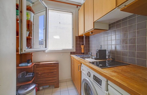 Chaillot Apartment | Tiny House Champs Elysées