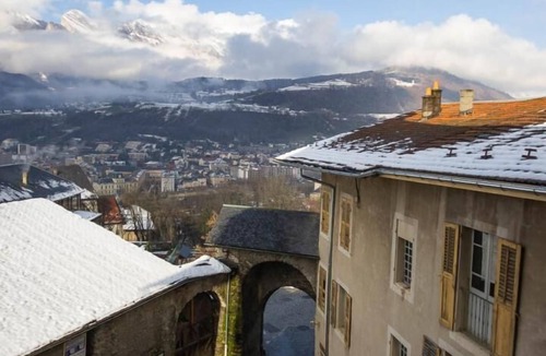 Albertville House | Tour Ramus - LA Tourelle DE Montbel