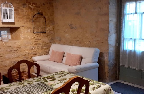 Villefranche-du-Perigord House | Town house in a bastide in the Périgord Noir region Pets welcome
