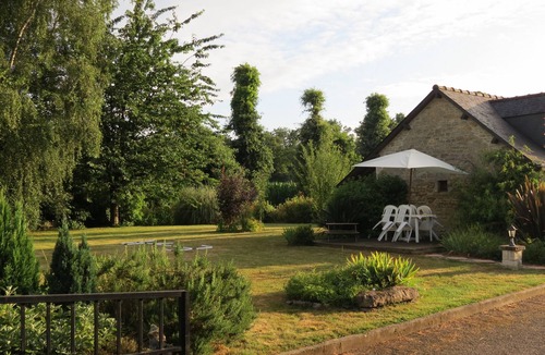 Saint-Andre-des-Eaux Other | Traditional French Farmhouse Located In Lovely Country Setting