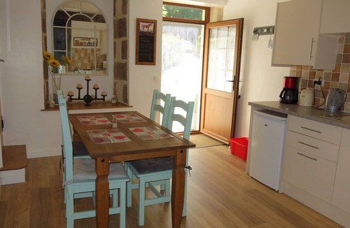 Pre-en-Pail Apartment | Tranquil Watermill set in peaceful hamlet, super close to hiking/cycling trails
