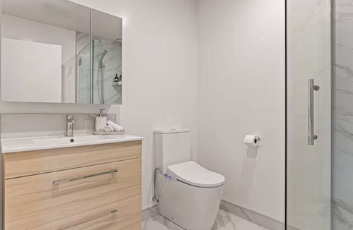 Mount Albert Apartment | Trendy 2 Bed Accommodation