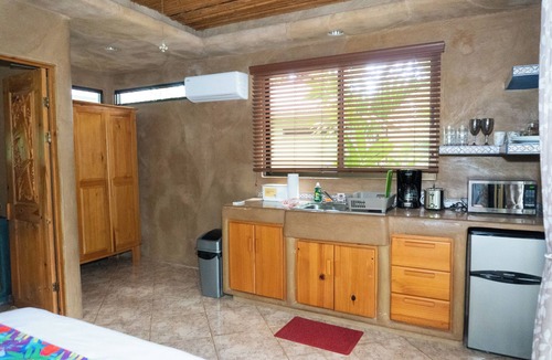 Ojochal Villa | Tropical Treehouse Villa Retreat with jungle views!