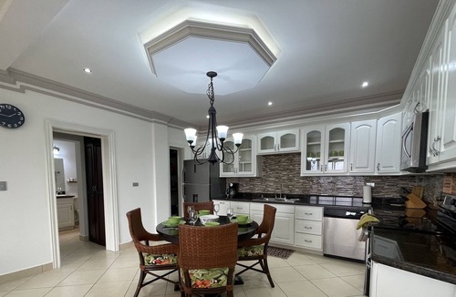 Coco Apartment | Two Bedroom condo with breathtaking ocean view !