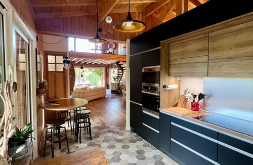 Lege-Cap-Ferret Villa | Typical wooden house in Lege -Cap Ferret - Sleeps 8 - Swimming pool - Quiet location