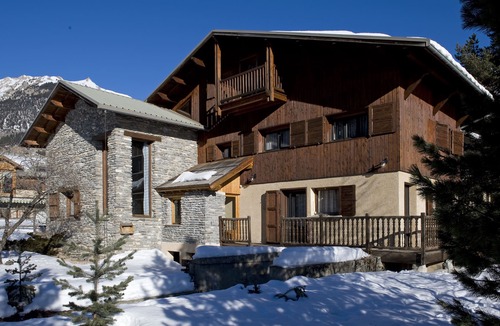Mont-Dauphin Ski Chalet | Very large chalet in high mountains!