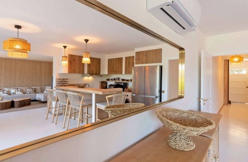 Cote d'Azur- French Riviera Apartment | Very luxury apartment with huge terrace, sea view and a stone throw to the beach