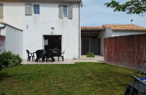 Le Bois-Plage-en-Re Villa | VILLA - 2 BEDROOMS GARDEN - TERRACE - BEAUTIFUL BEACHES - LE BOIS PLAGE - ILE DE RÉ