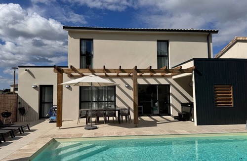 Saint-Augustin Villa | Villa 4 chambres 4 salles de bains avec jardin + jacuzzi, piscine (villa 11)