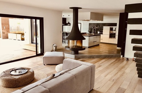 Ares House | Villa 420m2, 17 people, Hamman, Jaccuzi, 10 min. bicycle basin