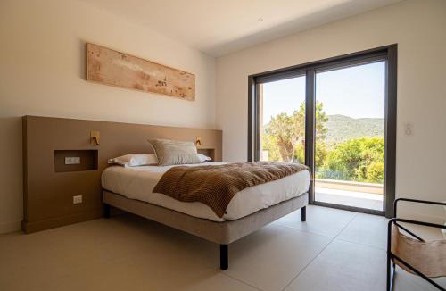 Pinarellu Villa | Villa Adeona