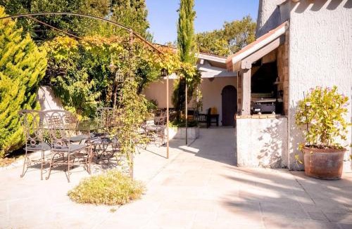Marsilly Villa | VILLA BELLA AVEC SA MAGNIFIQUE PISCINE