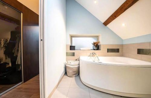 Divonne-les-Bains Villa | Villa Cendrée 4 Bedrooms 20 Minutes from Geneva