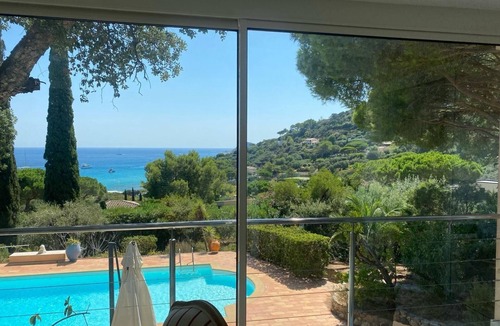 Cote d'Azur- French Riviera House | Villa Dans un Paradis Naturel Face à la mer ! Activités Sportives sur Place