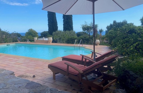 Cote d'Azur- French Riviera House | Villa Dans un Paradis Naturel Face à la mer ! Activités Sportives sur Place