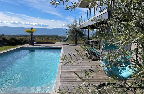 Presilly Villa | Villa de Luxe Avec Piscine Dans un Cadre de Vacances à 10 Minutes de Genève