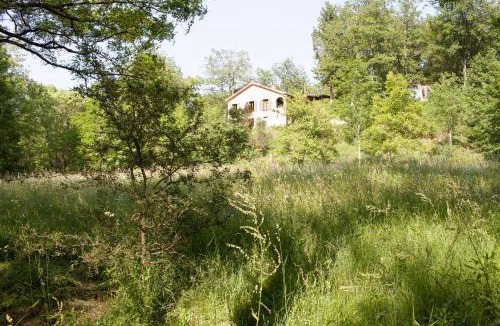 Vernoux-en-Vivarais Villa | Villa Domaine Liberté avec prairie et forêt au bord d'une rivière en Ardèche