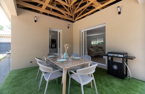 Berrias-et-Casteljau House | Villa Esparots - Maison avec piscine privée