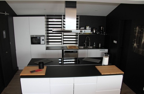 La Cotiniere Villa | villa feet in water sleeps 12 living room living room kitchen sea view 5 bedrooms