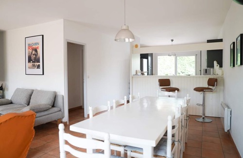 Piraillan Apartment | VILLA LA CONCHE VIEW OVER GARDEN , PRIVATE GARDEN, WIFI, 8 PERSONS