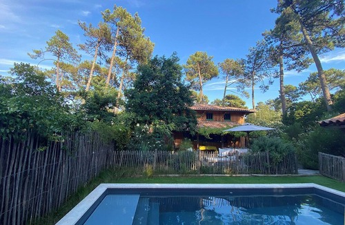 Piraillan Cabin | Villa on the edge of a nature reserve with heated pool