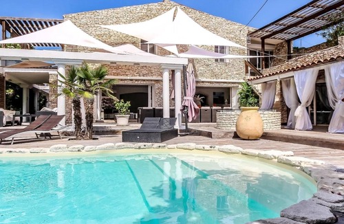 Bonifacio Villa | Villa Petra Bianca Private swimming pool. 10 minutes walk from Bonifacio harbour.