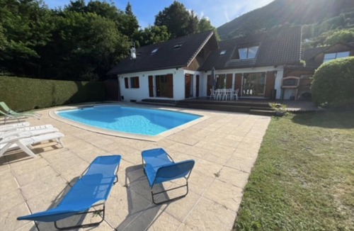 Cessenaz Villa | Villa piscine, vue lac et montagne - OG IMMO