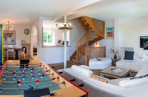 Perros-Guirec House | Villa Seminar - Up to 20 rooms - Ecolabel - PMR