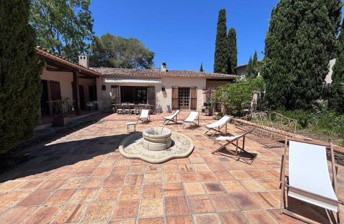 Porquerolles House | Villa spacieuse à deux pas du centre du village et de la mer
