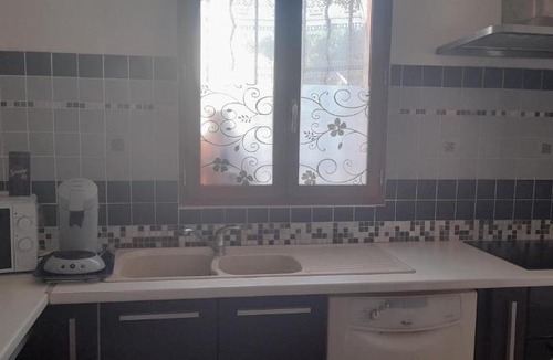 Vinon-sur-Verdon Villa | Villa tout confort, 3 chambres, clim, piscine, jardin, wifi, chaines cinéma