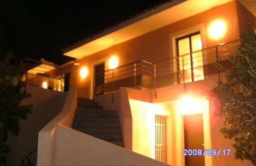 Coti-Chiavari House | VILLA WITH JACUZZI AND ITS STUDIO. FOR 10 PEOPLE NEAR SEA.