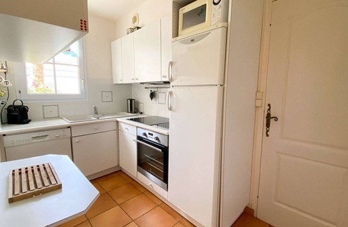 La Flotte House | Villa with private pool in the heart of La Flotte