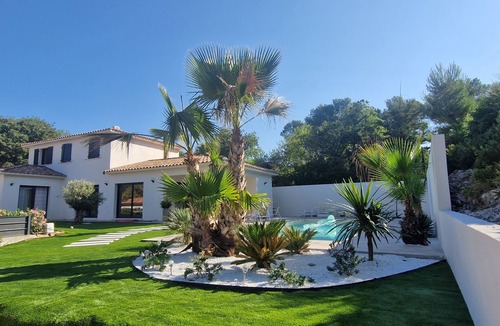 Ventabren House | Villa with swimming pool and boule court