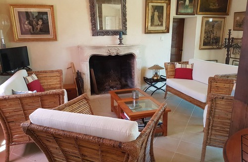 Ile-d'Aix Villa | Village house with a large garden sleeps 10