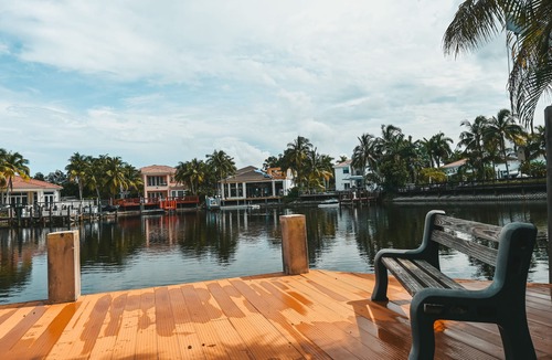South Lake House | Waterfront 5 bedrooms & loft Private Pool Gorgeous Views and 2 Kayaks