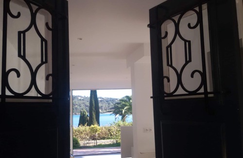 Cap Benat Villa | Waterfront Villa with splendid sea view in the Cap Benat