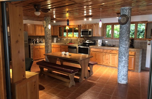 Ballena House | WHALES TAIL VIEWS Del Congos Uvita Great privacy, WSlide Pool, HandicapAccess