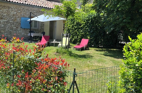 Monieux Cottage | Wheelchair access to Mont Ventoux, between Sault and Monieux.