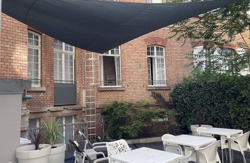 Contades Hotel | Within Walking Distance to Museum Œuvre Notre-Dame! Pets Allowed!