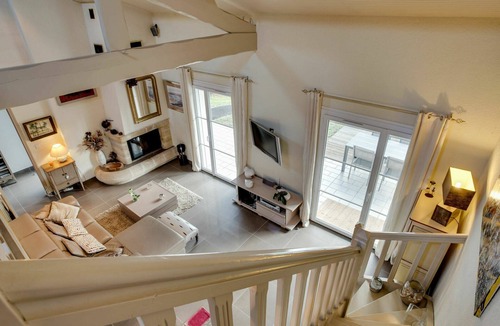 Mimizan House | Wonderful private villa for 6 guests with private pool, WIFI, TV, terrace and pets allowed