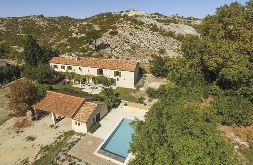 Maussane-les-Alpilles House | XVIIIth Century fully renovated Provencal farmhouse in Maussane-les-Alpilles