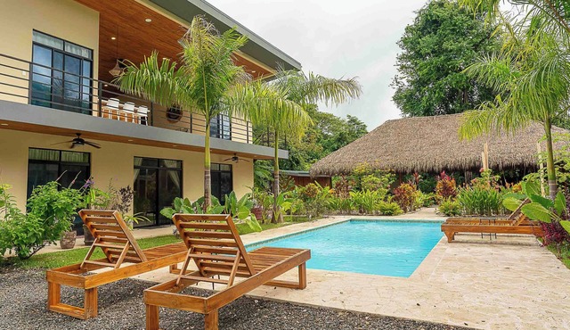 2BR/2BA Retreat pool parking rancho, Walk to Beach