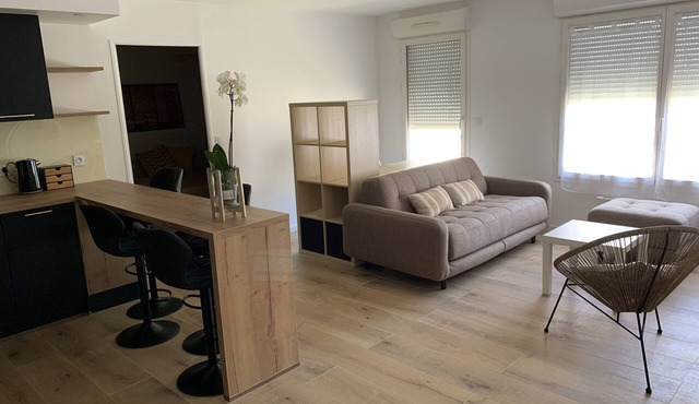 A 20 Mètres des Remparts Appartement Avec Parking