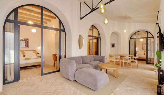A Authentic 3-BR/2Ba in Opera - Grands Boulevards