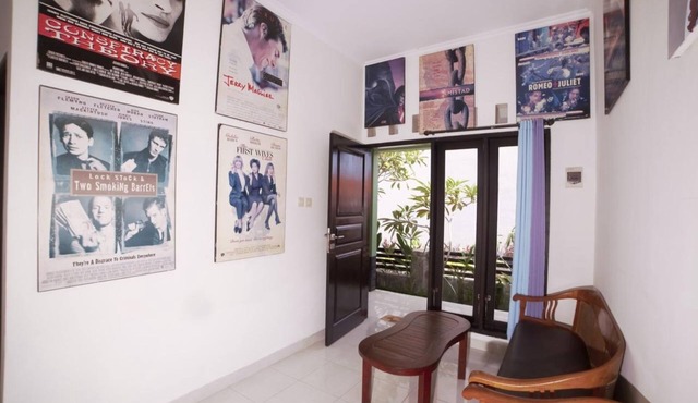 Affordable Private Room in Jimbaran, Swimming Pool Available